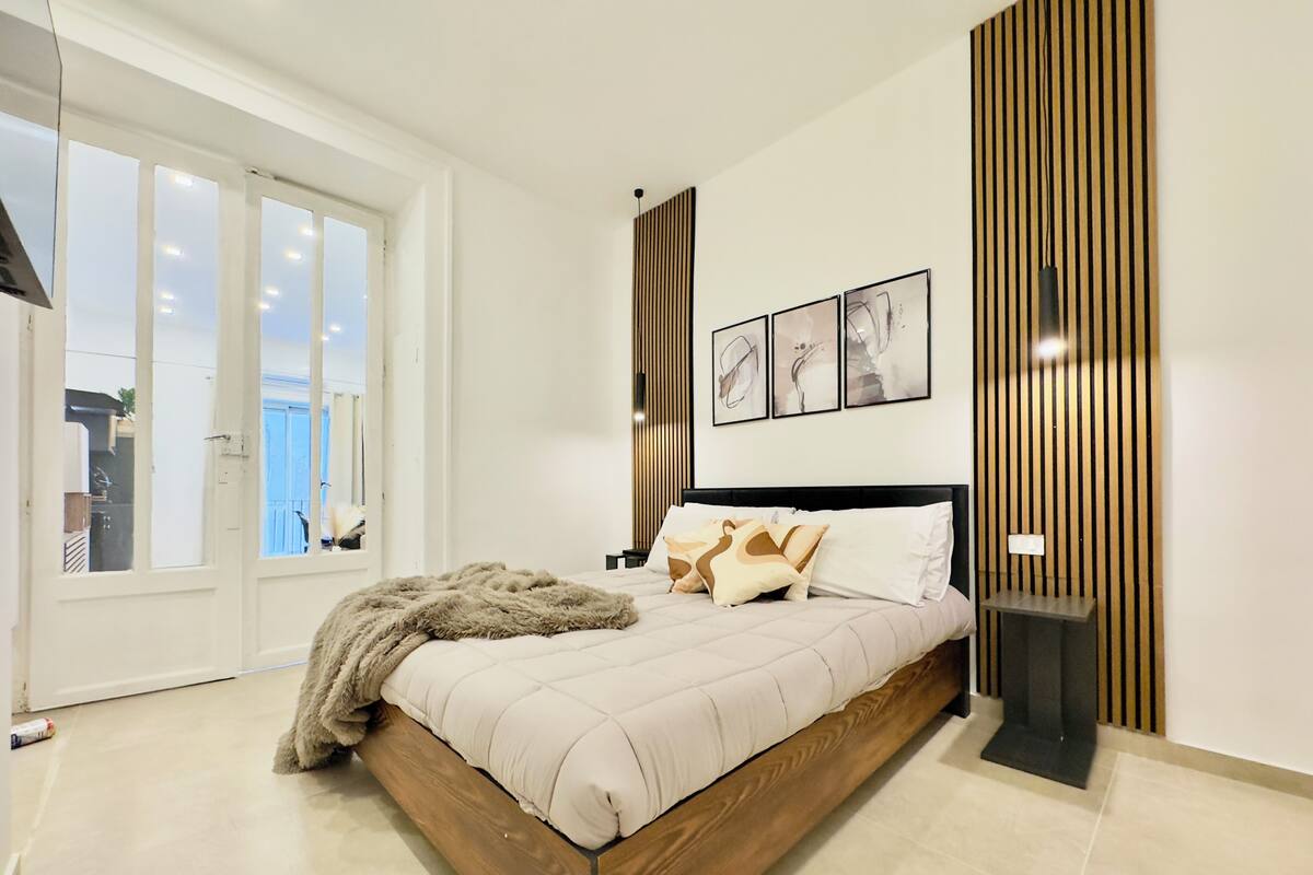 Superior Apartment, Balcony, City View | Iron/ironing board, WiFi (free)