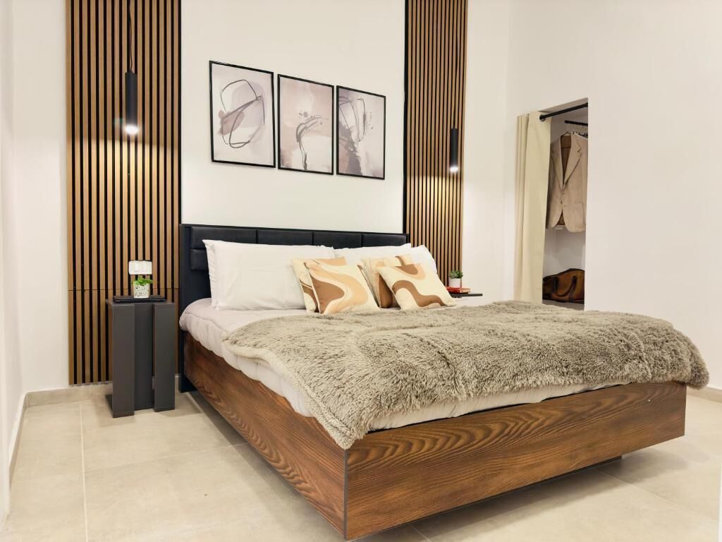 Superior Apartment, Balcony, City View