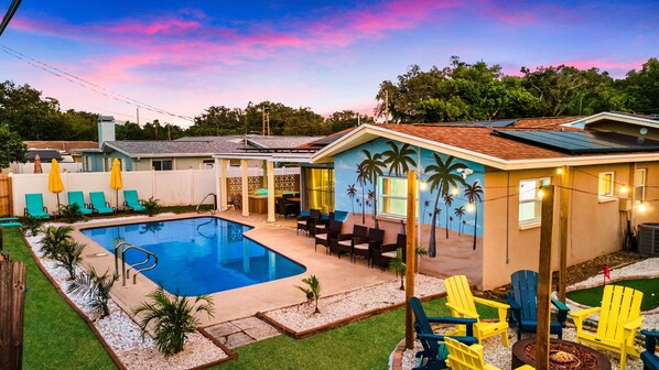 Pool - 3BR Largo Pool Home w/ Fire Pit & Mini Golf (Largo)