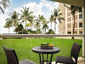 Outdoor dining - Cancun Studio Villa Westin Lagunamar Resort (Cancún)