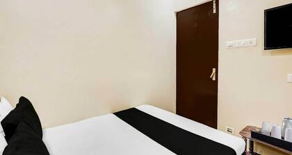 Deluxe Room RK Residency
