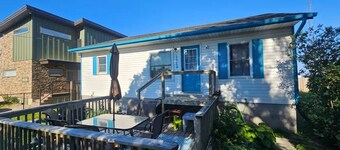 Cozy Lake Cottage | Erieau Marina Tip by the Beach
