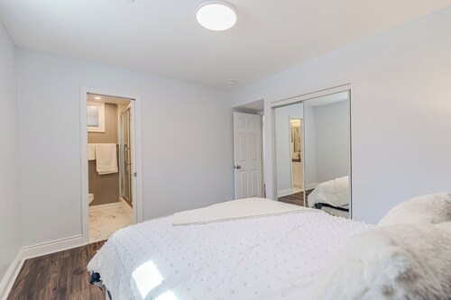 Fully Furnished, All-inclusive, 3BR & 2BA, Monthly Rental in Central Ottawa