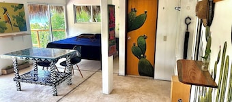 Tropical Cabin with Ocean View | AC | Kitchen