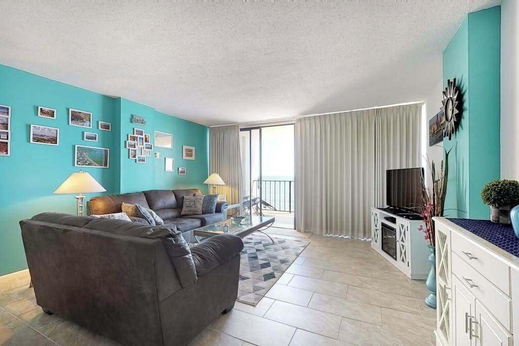 TV, fireplace, DVD player, offices