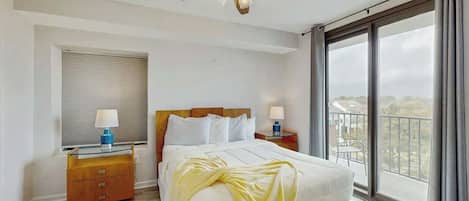 3 chambres, fer et planche à repasser, Wi-Fi, draps fournis