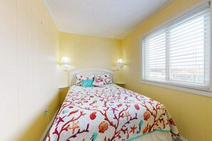 Room - Beachfront Blessing Oceanfront Condo (Garden City Beach)