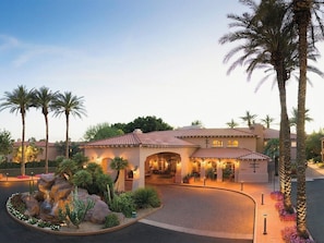 Exterior - 1 Bedroom Villa at Sheraton Desert Oasis Resort (Scottsdale)