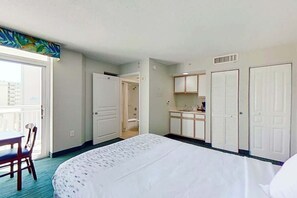 熨斗/熨衫板、Wi-Fi、床單