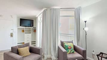 TV, DVD player, offices