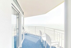 Property grounds - Bay Watch Resort 1021 (North Myrtle Beach)