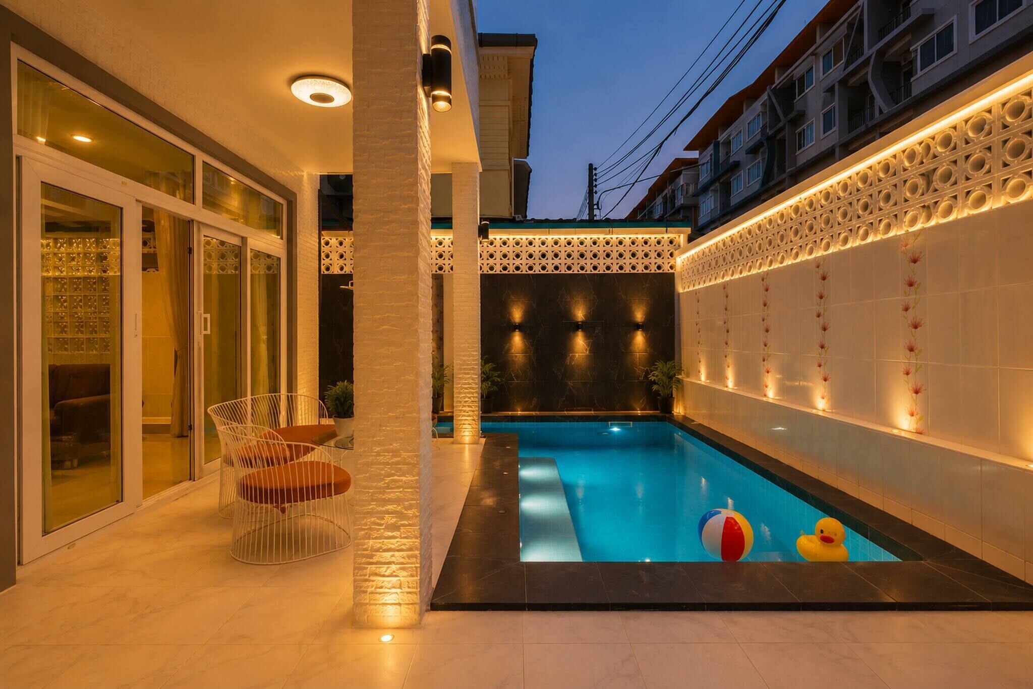 Villa, 4 Schlafzimmer, barrierefrei, Raucher | Pool | Innenpool