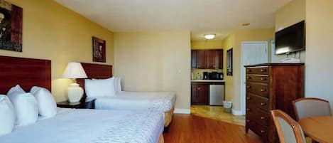 Iron/ironing board, WiFi, bed sheets