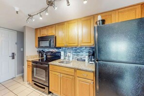 Unclassified image, 4 of 28, button - The Patricia Grand 1226 (Myrtle Beach)