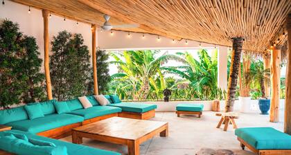 VILLA HOLISTIKA: Ocean view, private pool, 6 bedrooms, El Portillo, Las Terrenas