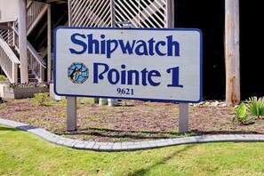 Schild für Shipwatch Pointe 1 mit der Nummer 9621.