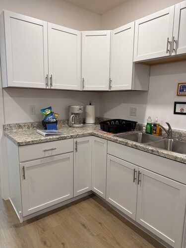 3 Bedroom House Near Marion Square