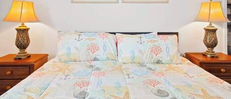 3 bedrooms, iron/ironing board, WiFi, bed sheets