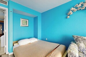 1 chambre, fer et planche à repasser, Wi-Fi, literie fournie