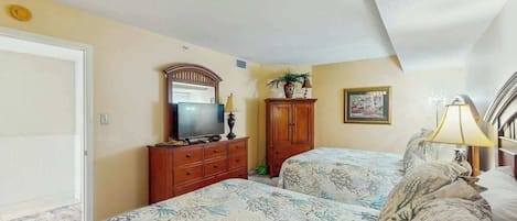 Iron/ironing board, travel cot, WiFi, bed sheets