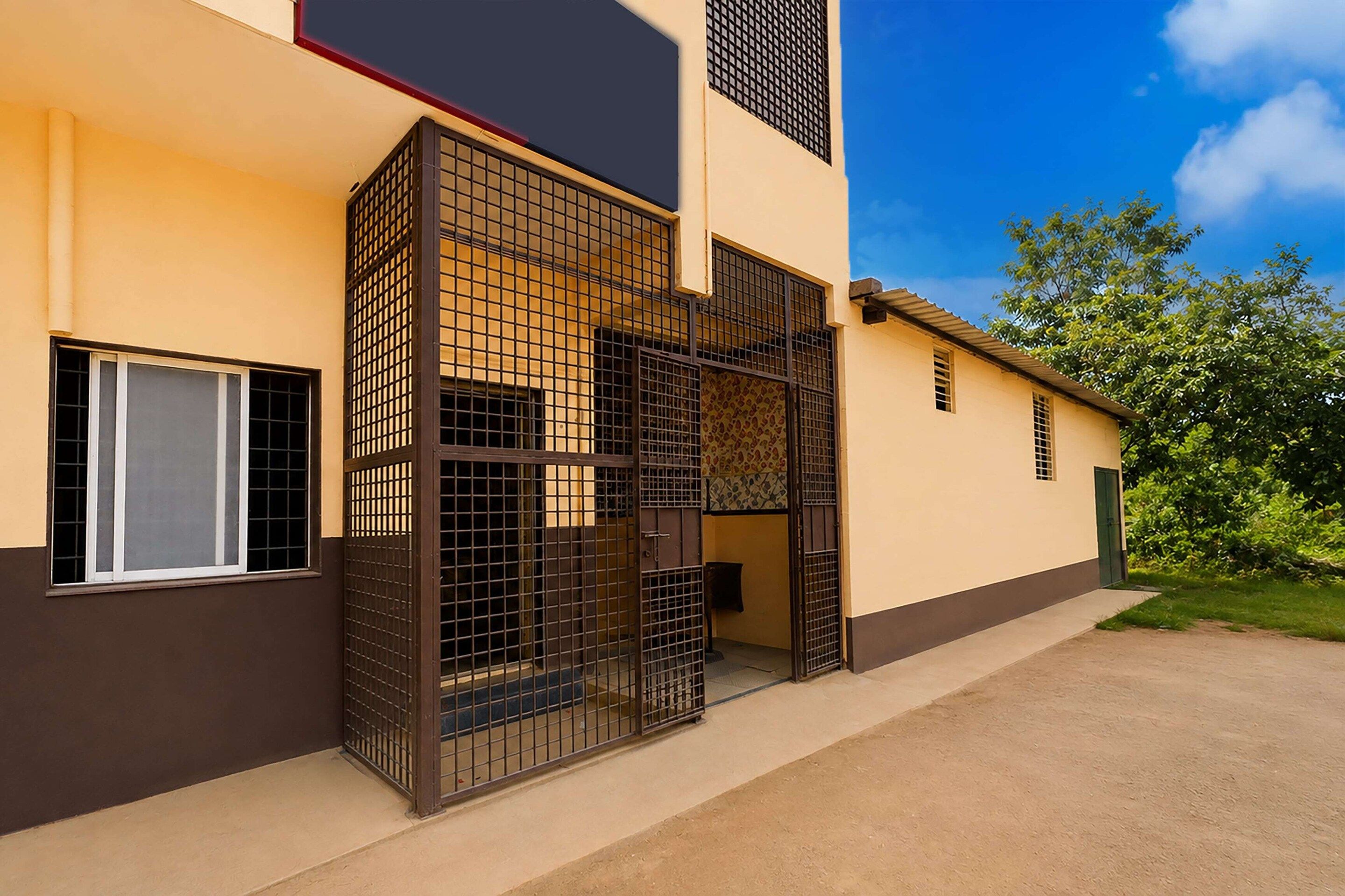 House | Reception