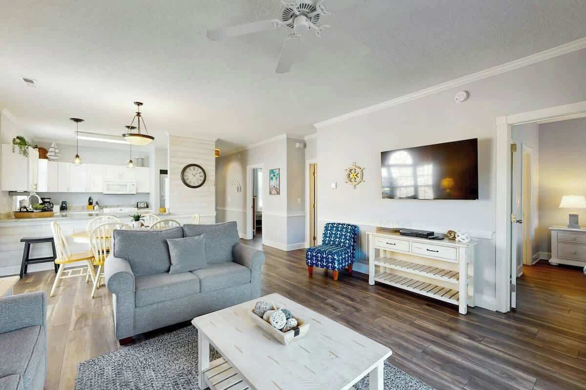 TV, DVD player, offices