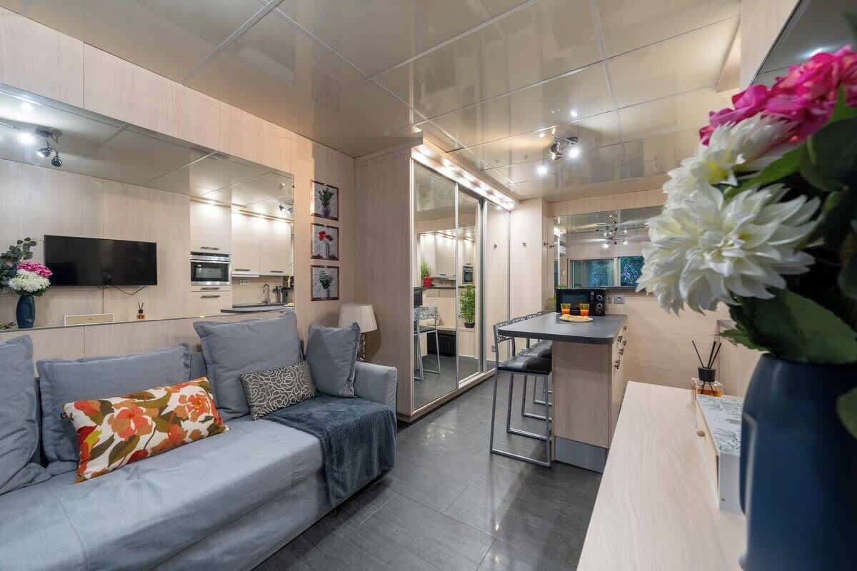 TV, offices