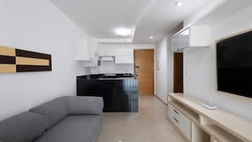 Basic Apartment | Living area