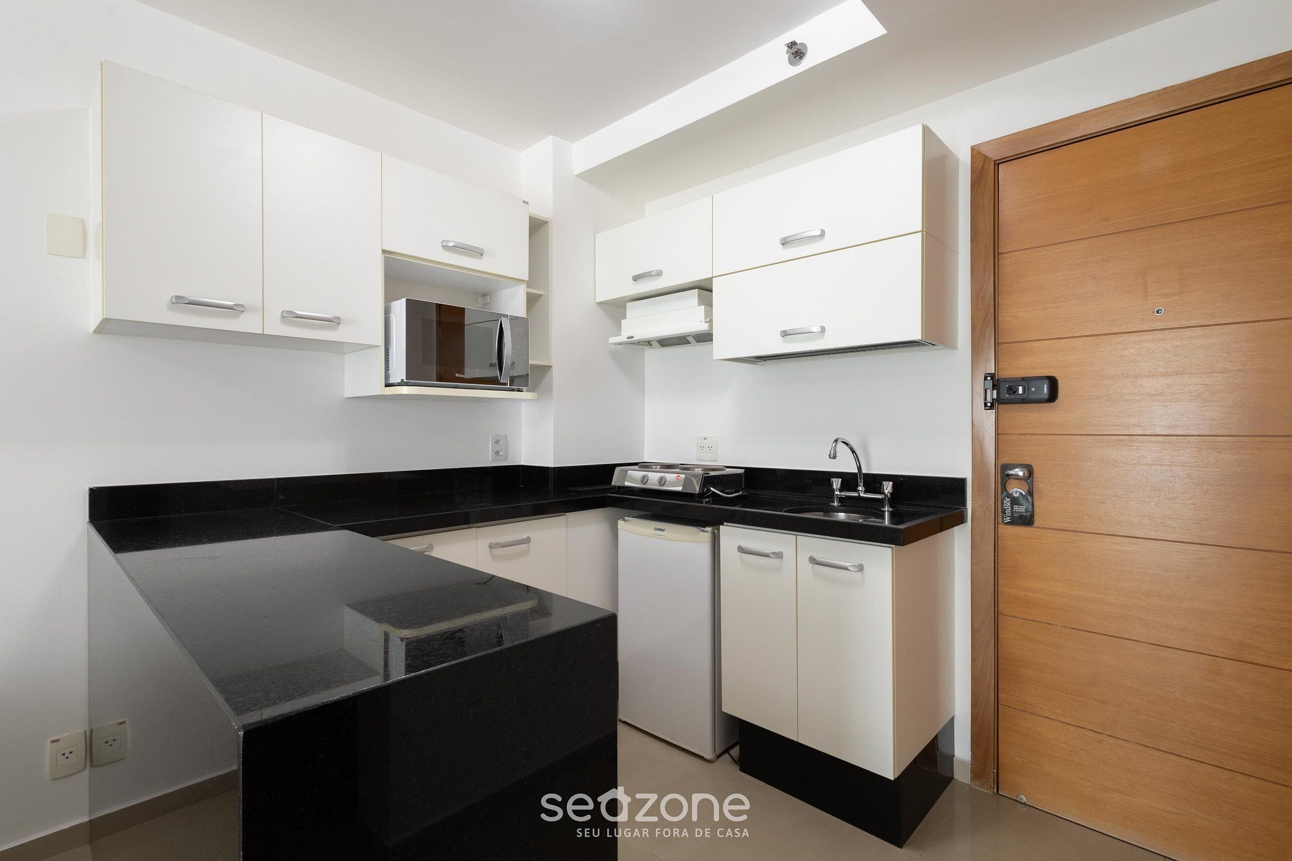 Basic Apartment | Private kitchen