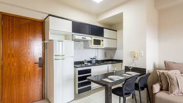 Basic Apartment | Private kitchen