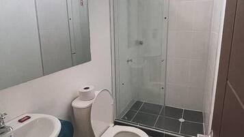 Comfort Double Room | Bathroom | Towels, soap, toilet paper