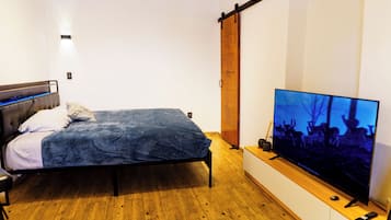 1 bedroom, internet, bed sheets