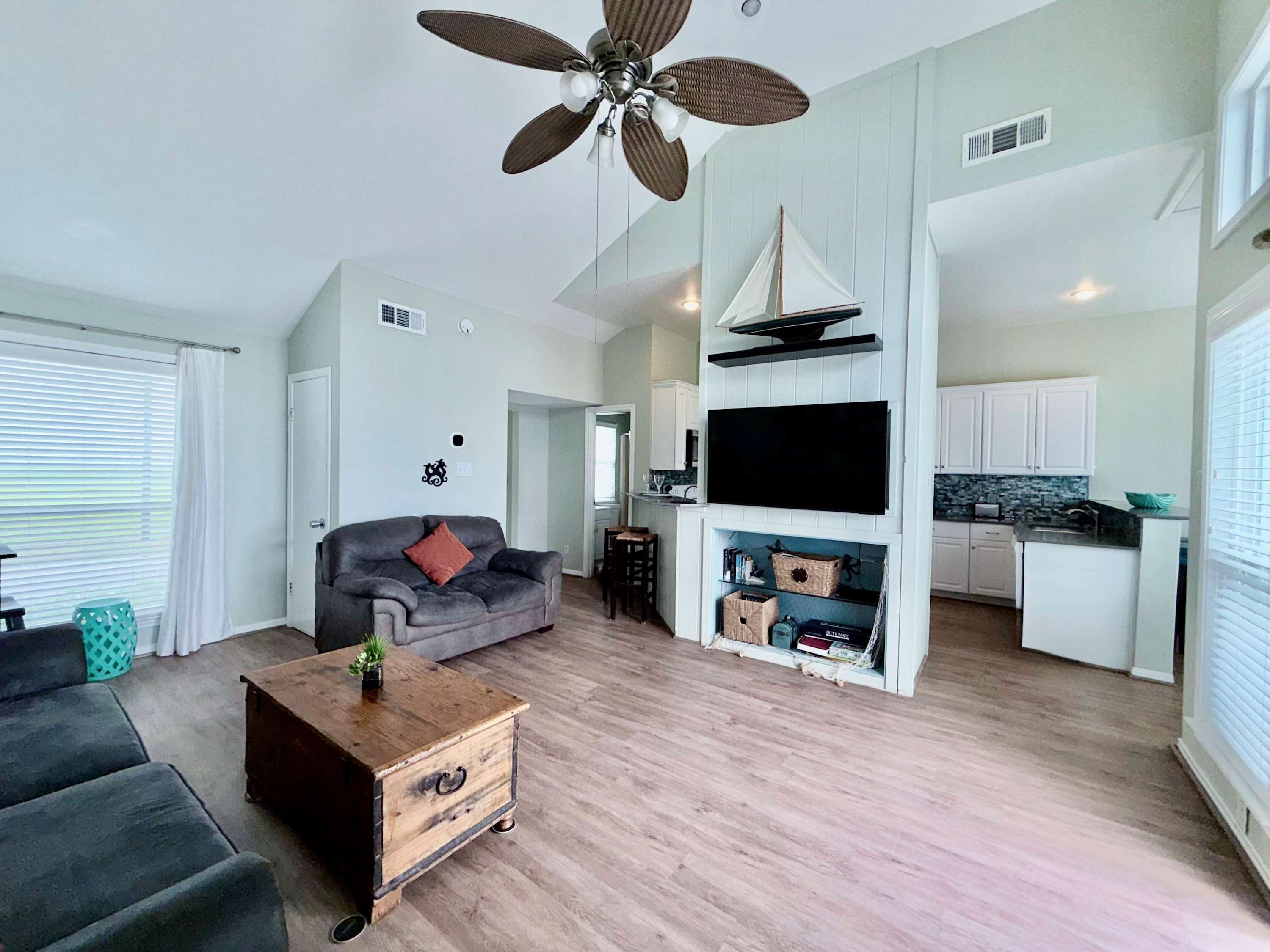 Townhome, Multiple Beds, Ocean View (Casa Pelicano) | Living area