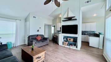 Townhome, Multiple Beds, Ocean View (Casa Pelicano) | Living area