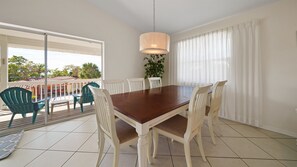 Dining - Gulf View Paradise - modern and spacious -  Steps to beautiful Gulf Beach (Anna Maria)