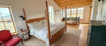Private Bison Ranch With Stunning Mountain Views