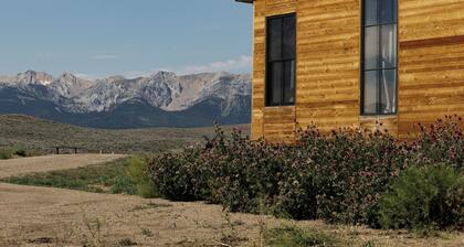Private Bison Ranch With Stunning Mountain Views