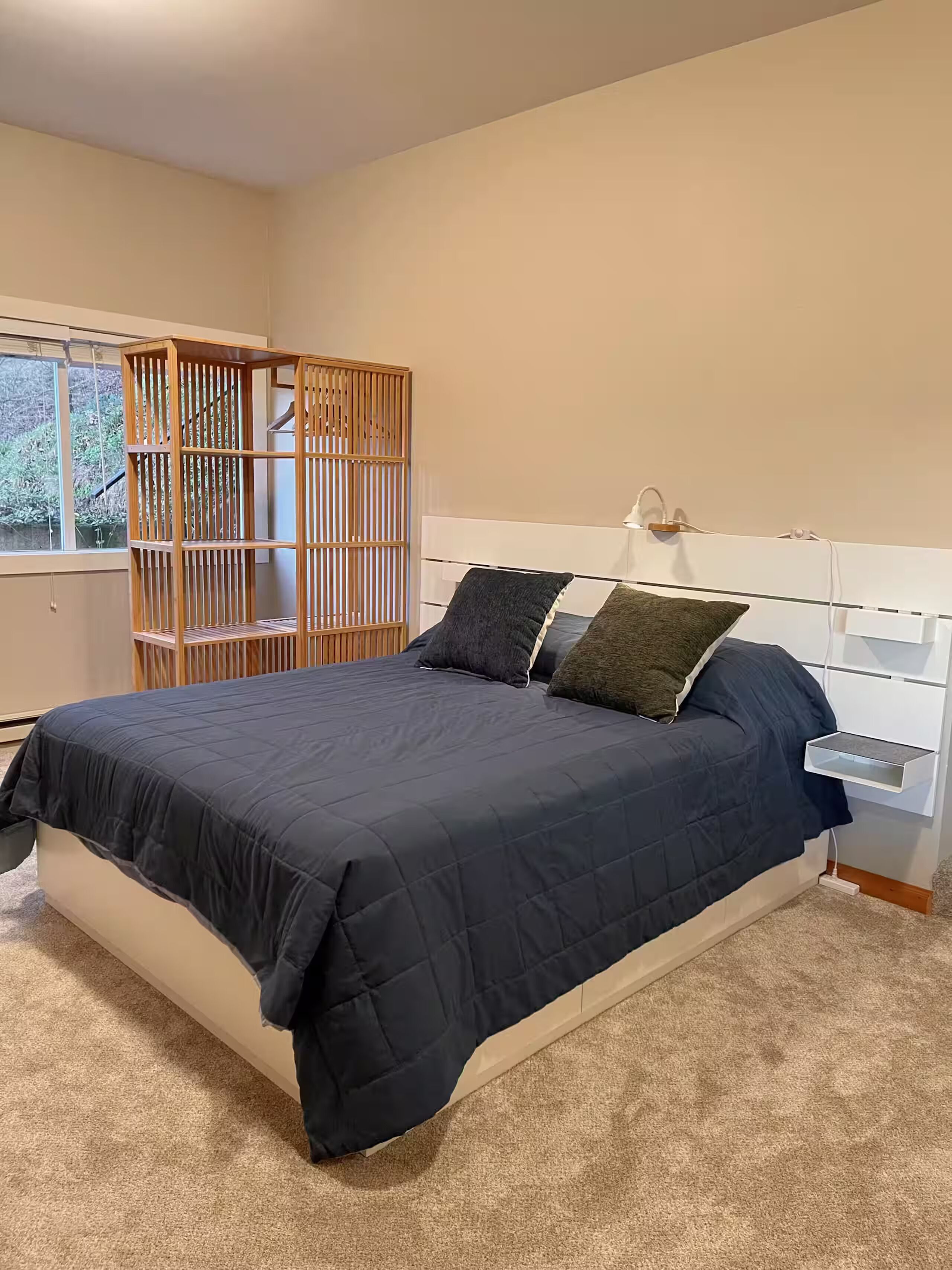 1 slaapkamer, een strijkplank/strijkijzer, wifi, beddengoed