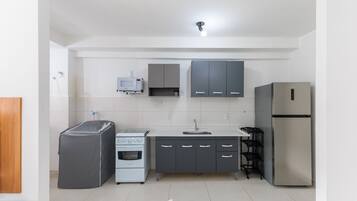 Basic Apartment | Private kitchen