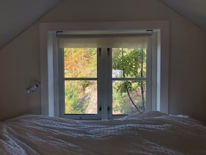 Internet, bed sheets