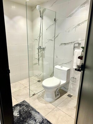 Handdoeken, toiletpapier