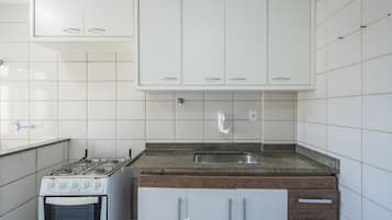 Basic Apartment | Private kitchen