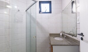 Apartemen Basic | Kamar mandi | Shower