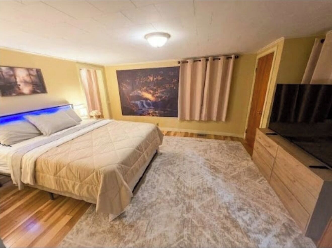 2 dormitorios, tabla de planchar con plancha, wifi gratis y ropa de cama