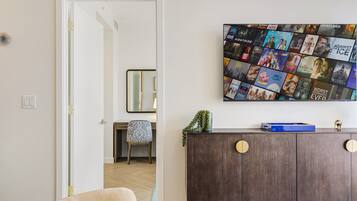 Family Apartment, Balcony, City View | Interior