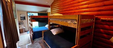 2 habitaciones, wifi gratis y ropa de cama