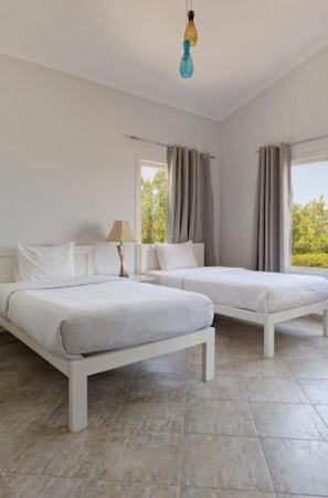 Room - White Villa with open lagoon view (Hurghada)