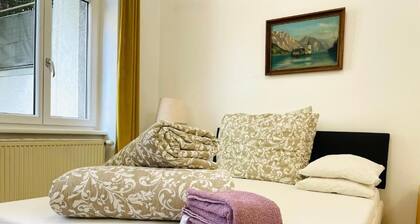 Direct City Center Rooms-Josefs Rooms
