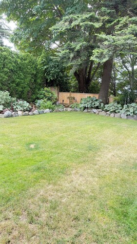 Quiet Suite•Pet Friendly•Near Ferry & Vancouver