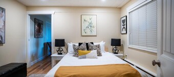 Quiet Suite•Pet Friendly•Near Ferry & Vancouver